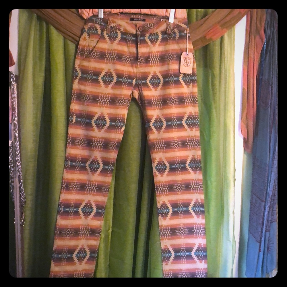 CHIP & FOSTER (NWT) Aztec Print Slouch Jeans-Size 28”